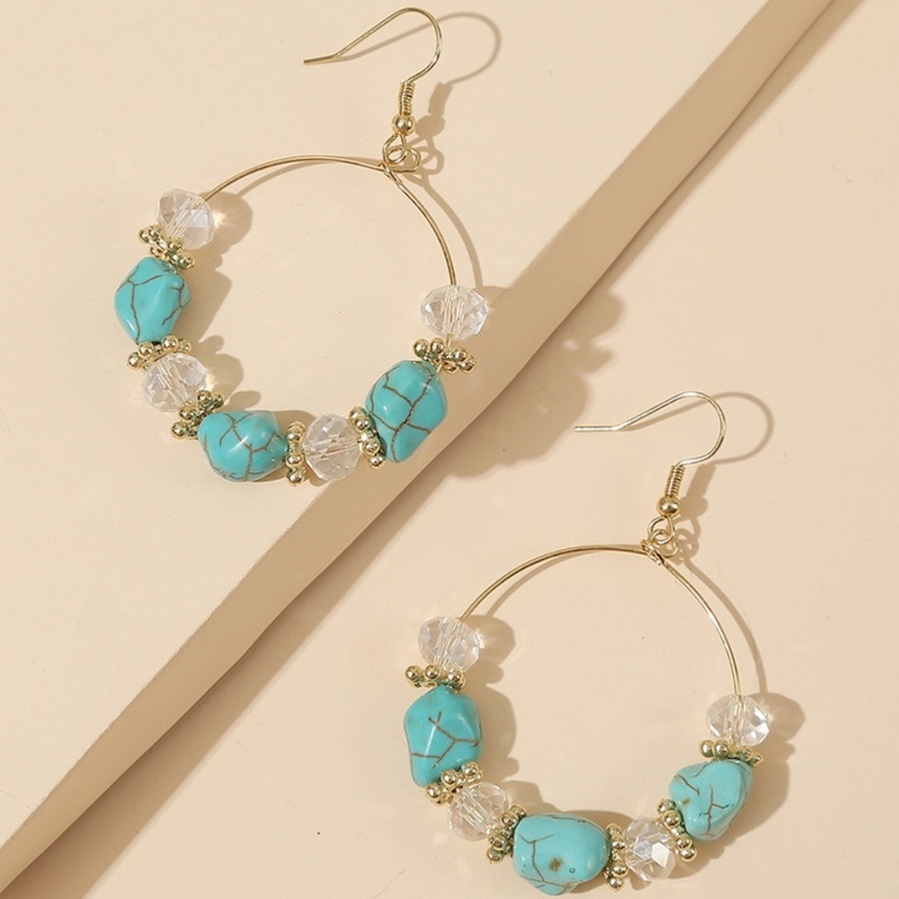 BEAUTIFUL BEADED EARRING - Picture 3 of 4